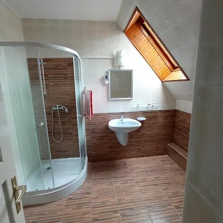 Apartmanhaz Apartman *