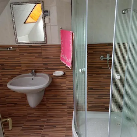 Apartmanhaz Apartman *